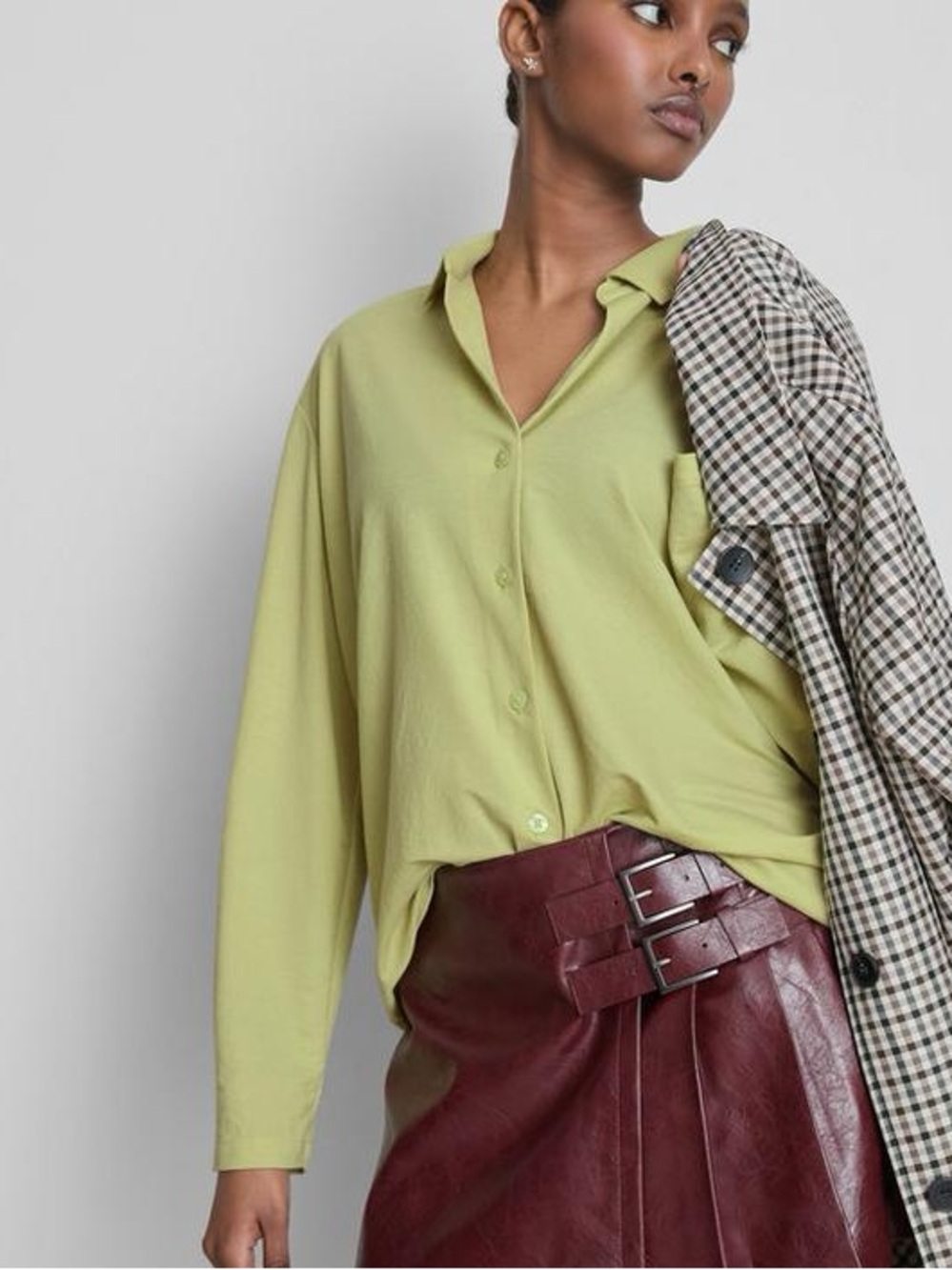 Curved Hem Relaxed Shirt
